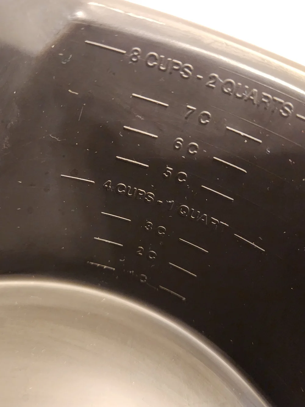 Pampered Chef Large 2 QT Micro Cooker with Built-In Strainer Lid #2778